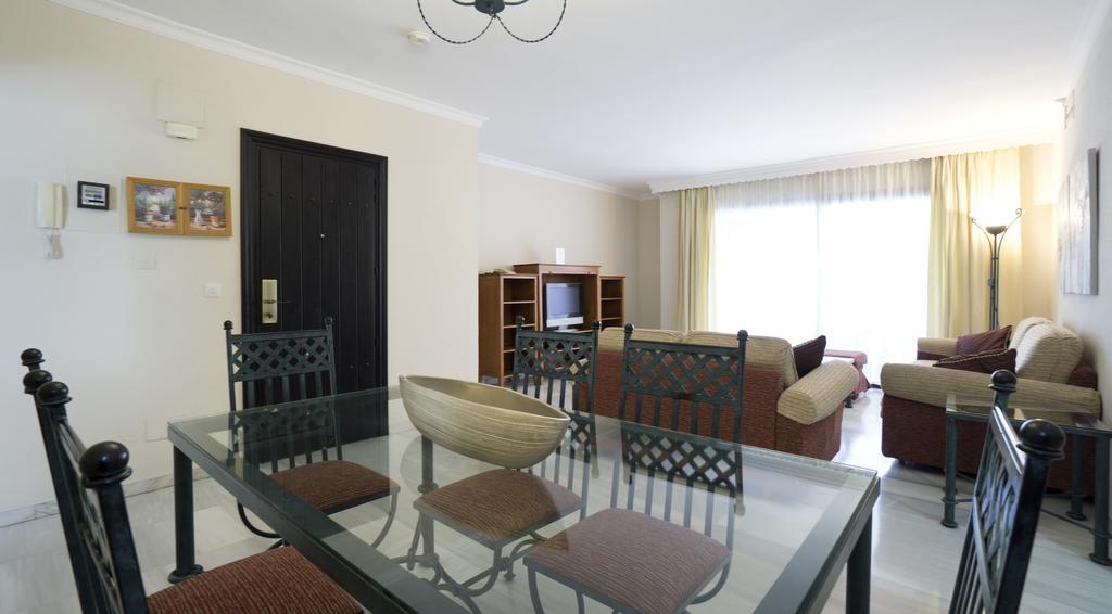 Club Jardines Del Puerto Leilighet Marbella Eksteriør bilde