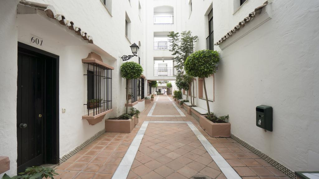Club Jardines Del Puerto Leilighet Marbella Eksteriør bilde