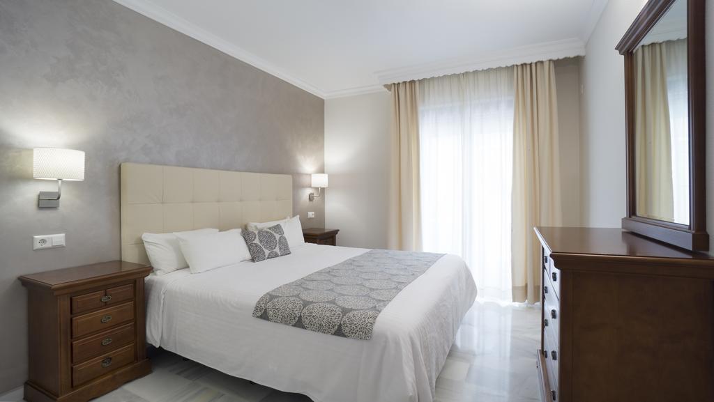 Club Jardines Del Puerto Leilighet Marbella Eksteriør bilde