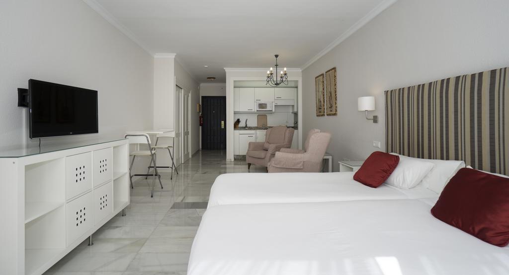 Club Jardines Del Puerto Leilighet Marbella Eksteriør bilde