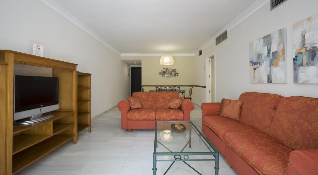 Club Jardines Del Puerto Leilighet Marbella Eksteriør bilde