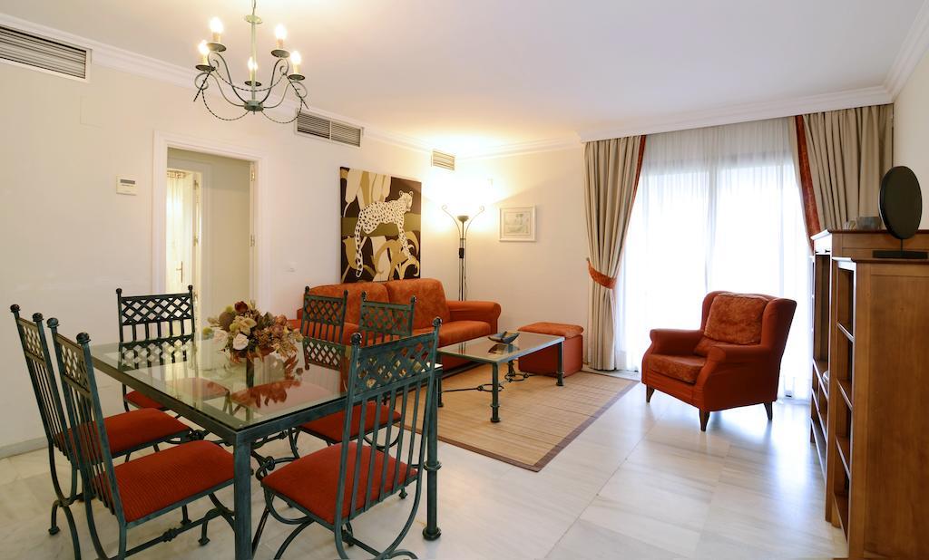 Club Jardines Del Puerto Leilighet Marbella Eksteriør bilde